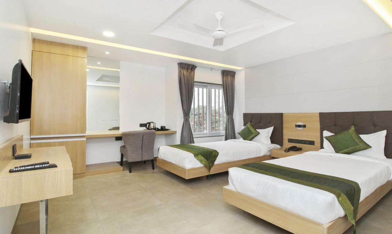 Treebo City Inn Сатара Экстерьер фото